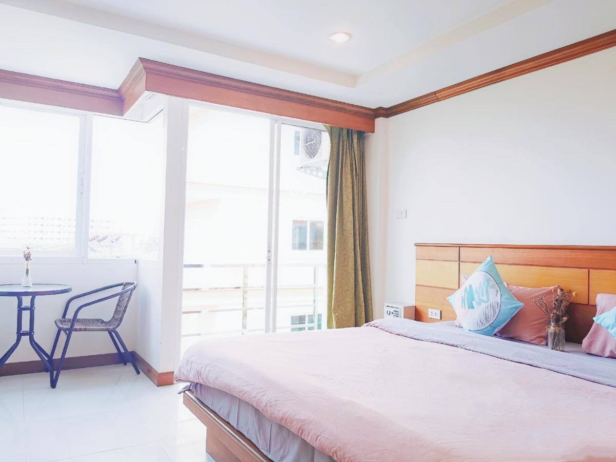 Hotel Lanting Patong Esterno foto