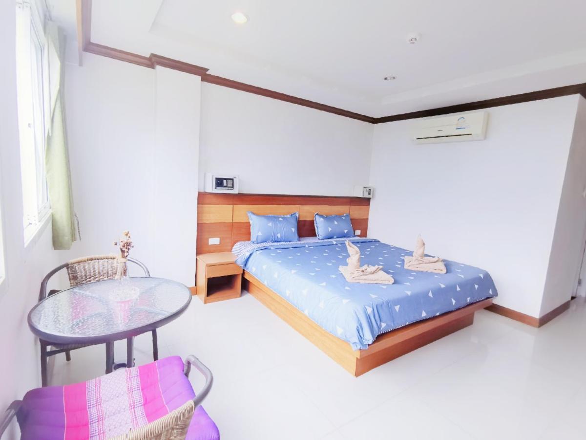 Hotel Lanting Patong Esterno foto