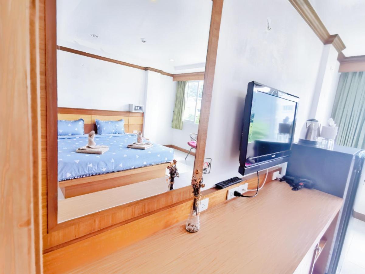 Hotel Lanting Patong Esterno foto