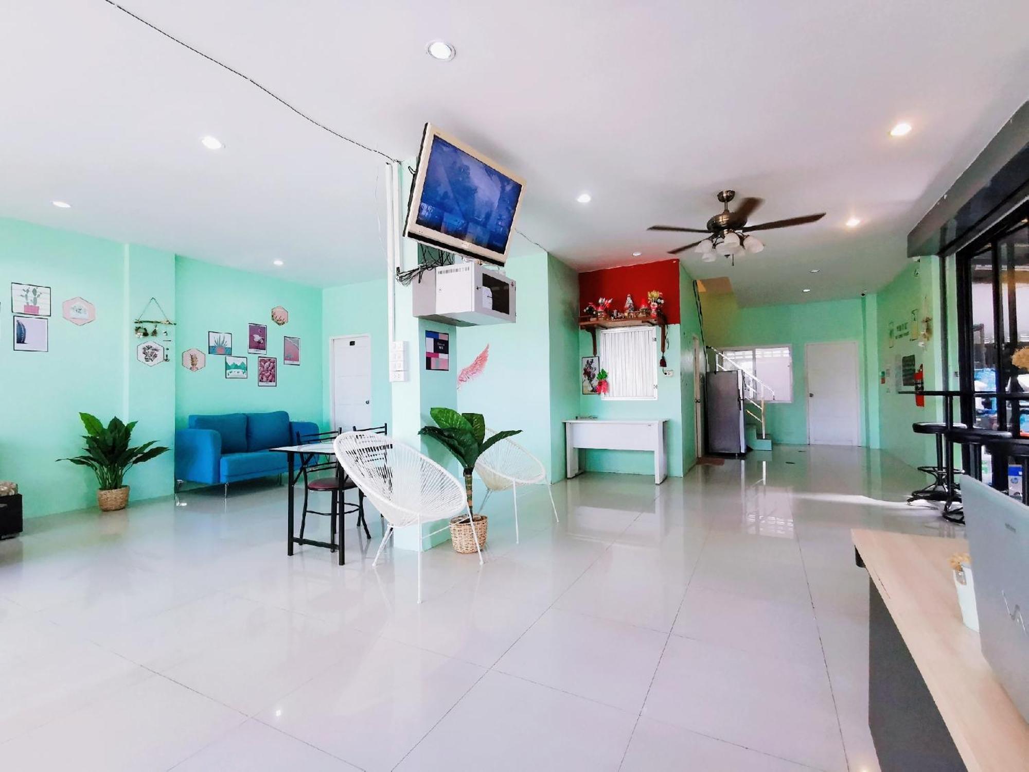 Hotel Lanting Patong Esterno foto