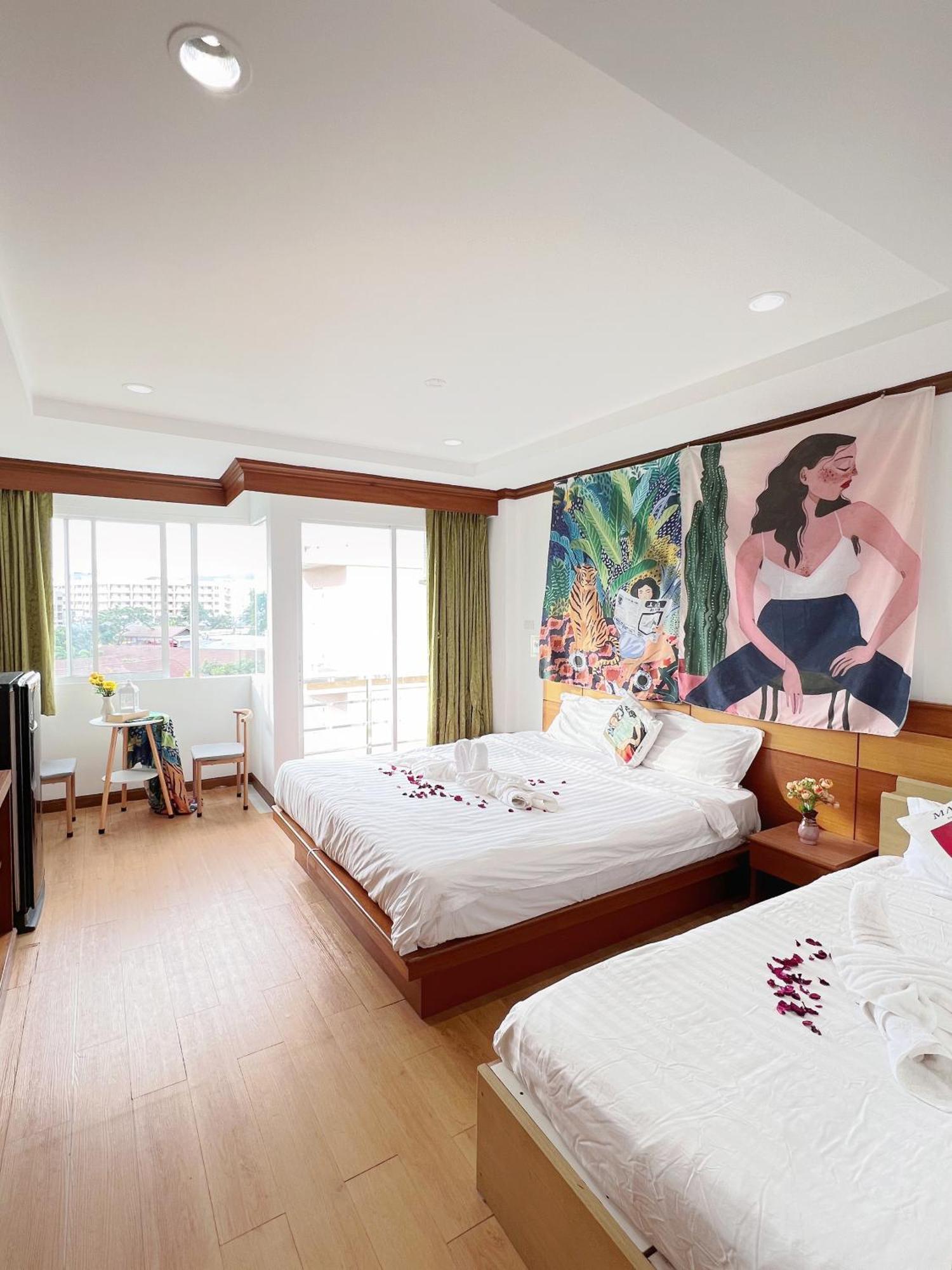 Hotel Lanting Patong Esterno foto